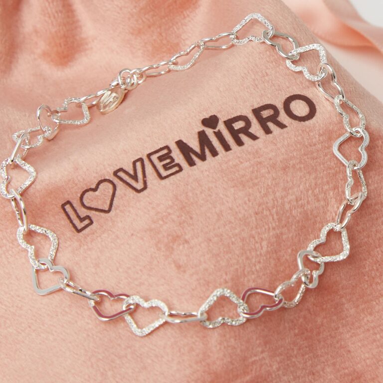 Браслет GIRL IN LOVE